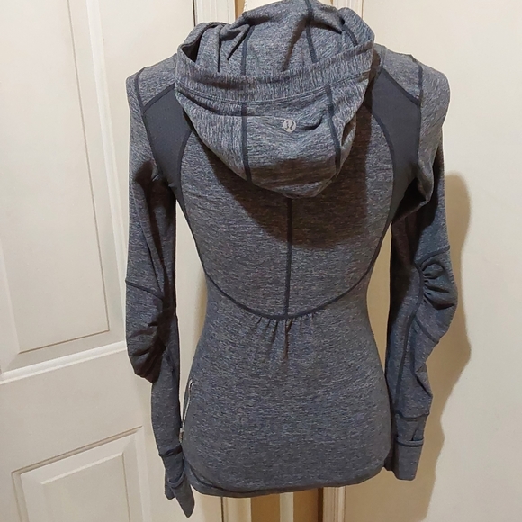 🌺 NEW Lululemon Gray Run Resolution 1/4 Zip Define Shacket/Jacket - Picture 9 of 16